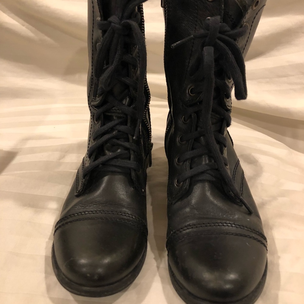 Ladies boots